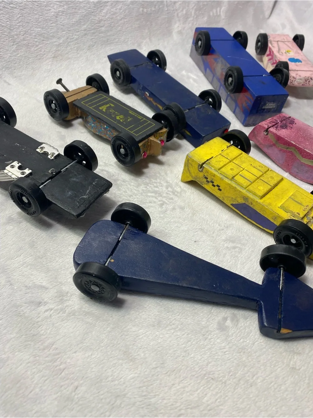 VINTAGE LOT of 9 Pinewood DERBY CARS PINECARS Cub Boy Scouts Wooden PINE CARS